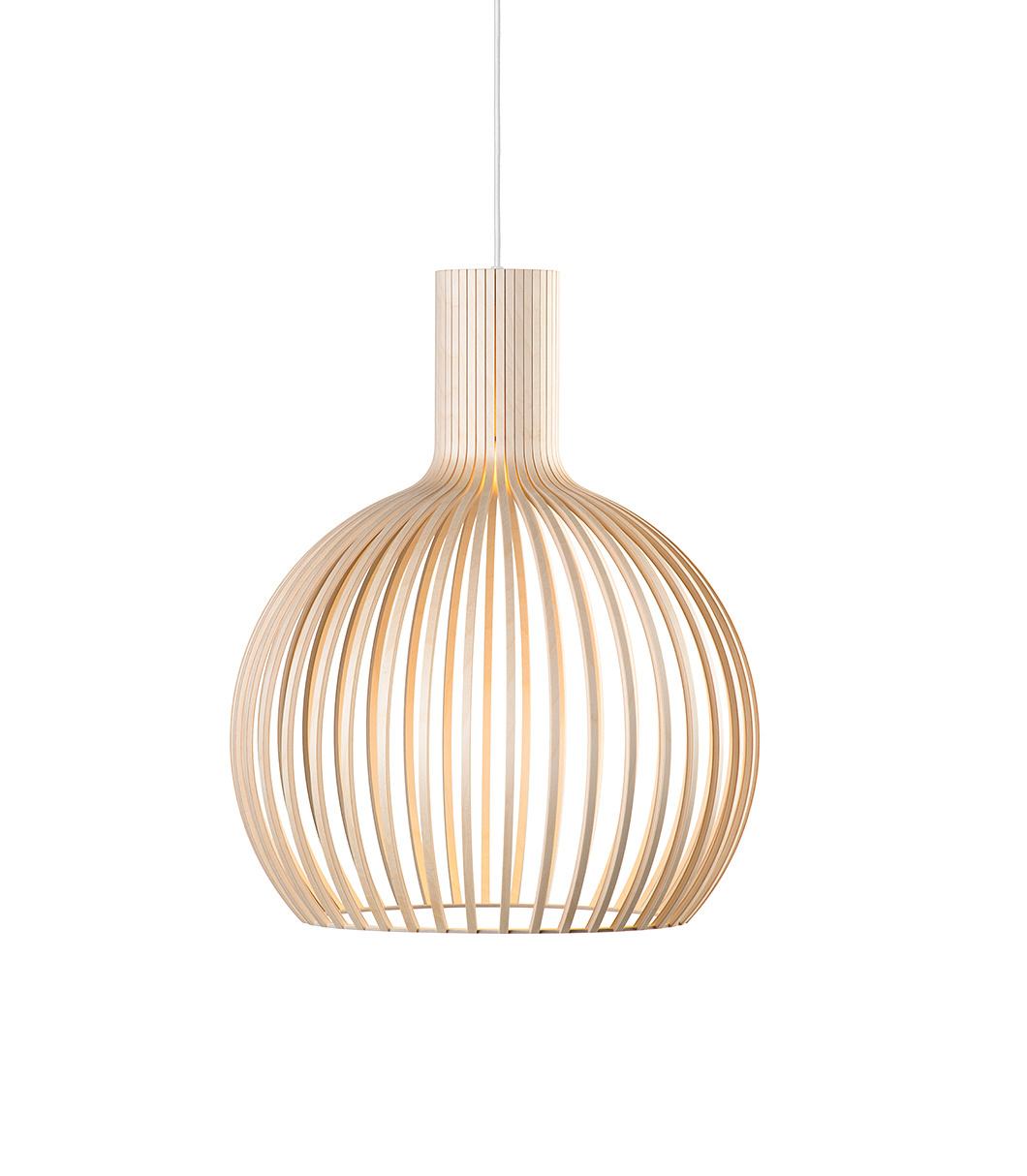 Suspension Octo Small 4241 est disponible en bouleau naturel