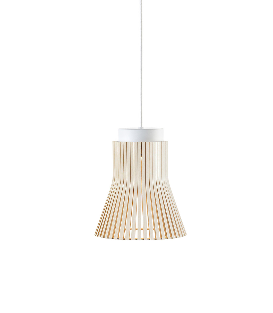 Suspension Petite 4600 est disponible en bouleau naturel