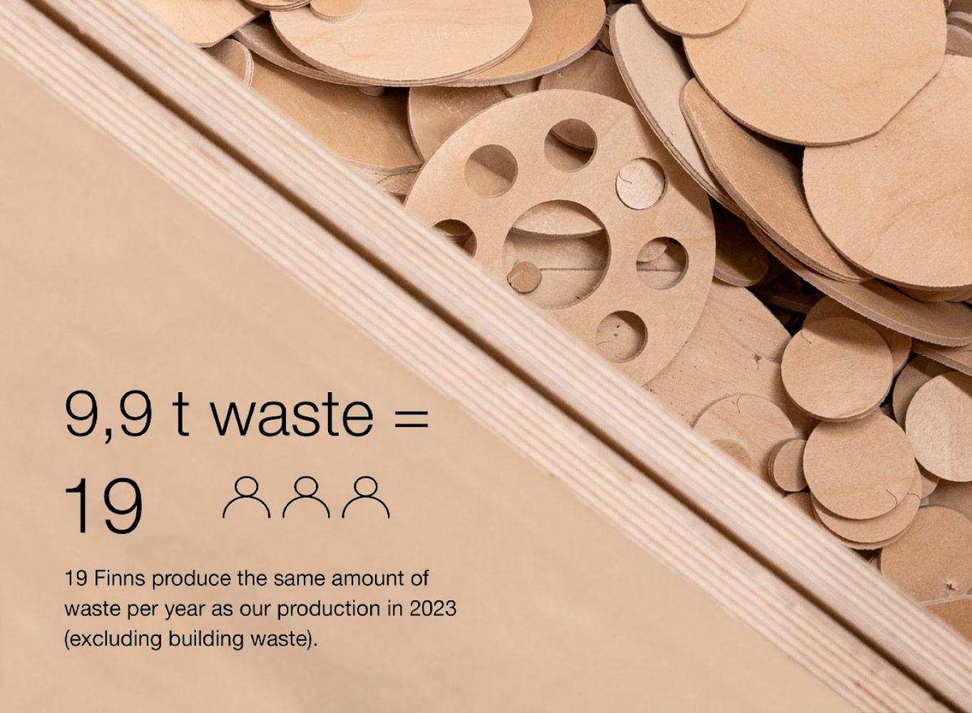 Pieces of plywood waste.