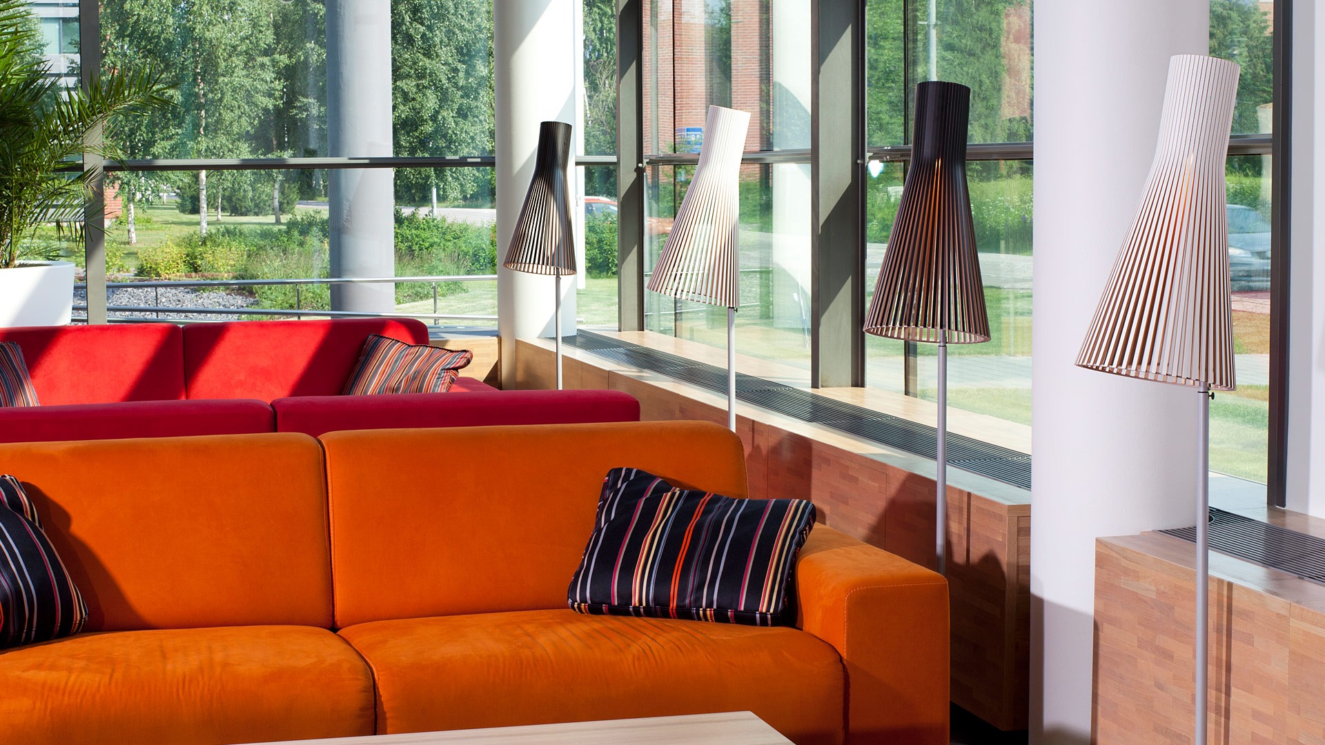 Wooden Secto 4210 floor lamp by Secto Design Secto Design