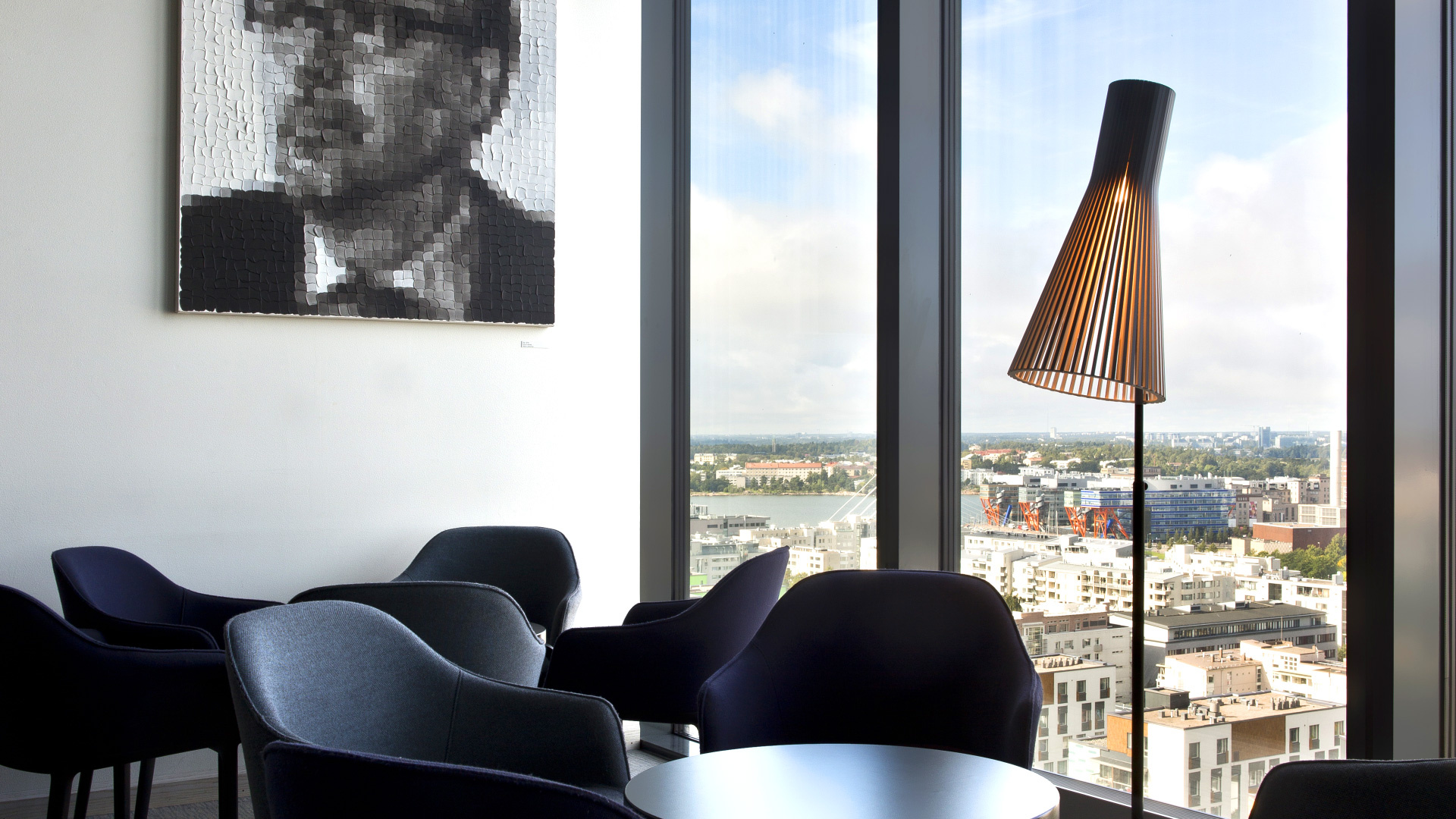 Secto 4210 floor lamp top