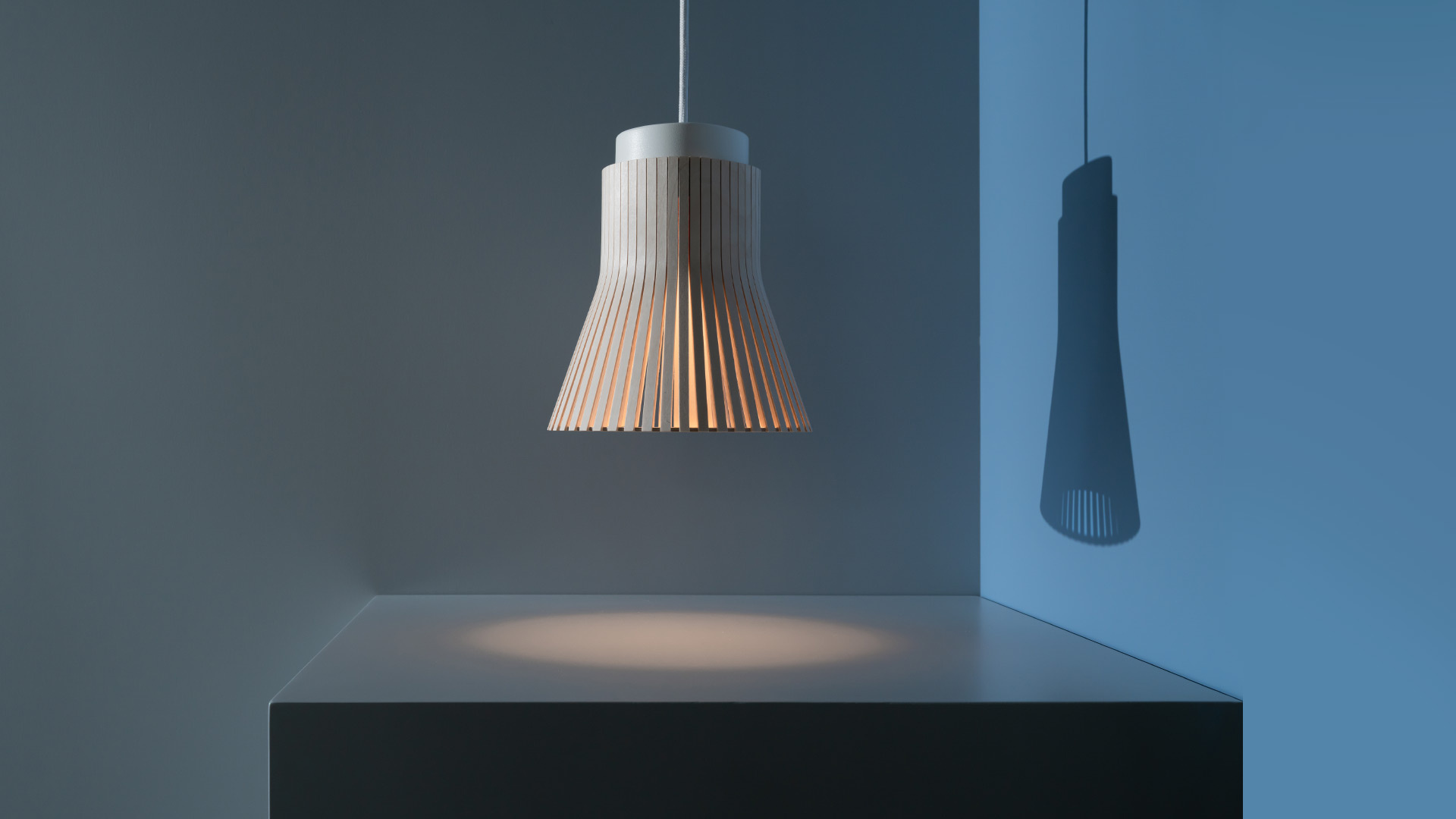 Wooden Petite 4600 pendant lamp by Secto Design Secto Design