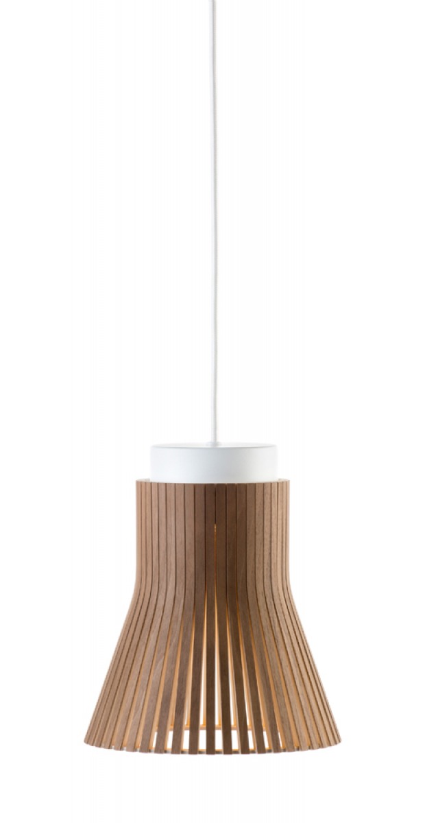 Petite 4600 walnut