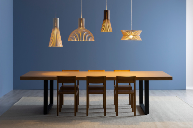 Victo 4250   Kontro 6000   Secto 4200   Secto Small 4201   Pendants in a row above a dining table