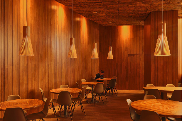Secto 4200 Wok. Bogota, Colombia. Architecture by Guillermo Fischer. Photo by Mónica Barreneche.