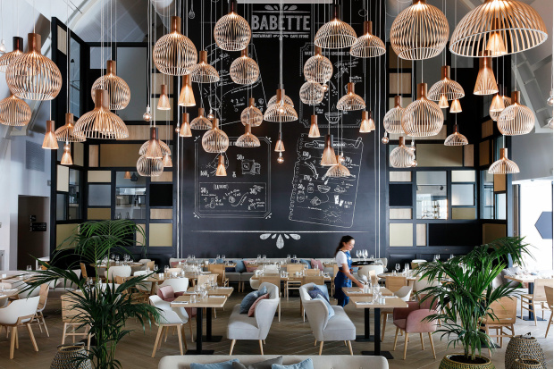 Octo 4240, Victo 4250, Secto 4200, Secto Small 4201 Restaurant Babette. Bordeaux, France. Photo by Babette. Tag @babette_restaurant.