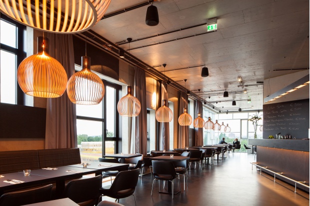 Octo 4240 Restaurant & Bar COMIDA y Luz. WU Campus (University of Economics). Vienna, Austria. Photo by Markus Kaiser.