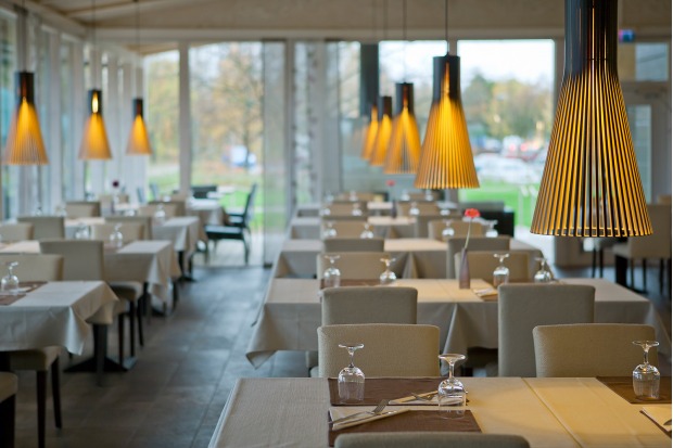 Secto 4200 Restaurant Huili. Järvenpää, Finland. Photo by Honkarakenne Oyj / Jukka Töyli.