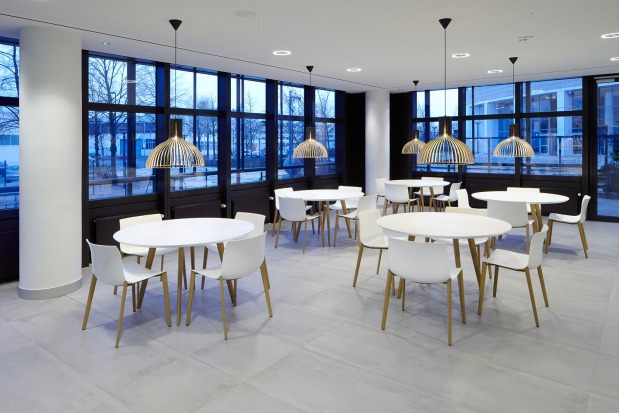 Victo 4250 Rheinische Post, company restaurant. Düsseldorf, Germany. Photo by Constantin Meyer.