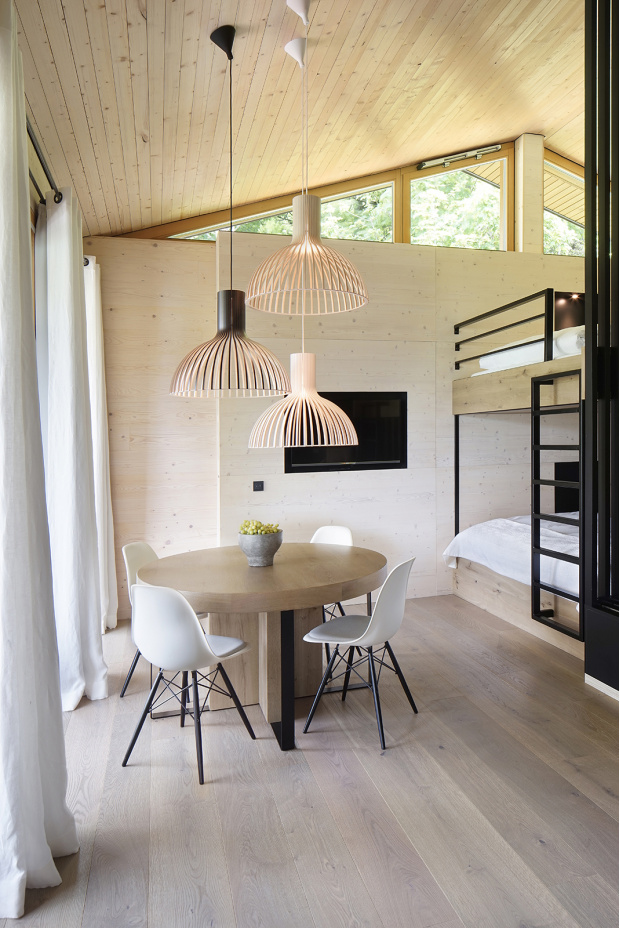 Victo 4250 Das Tegernsee Hotel. Tegernsee, Germany. Interior design by Landau + Kindelbacher. Photo by Das Tegernsee.