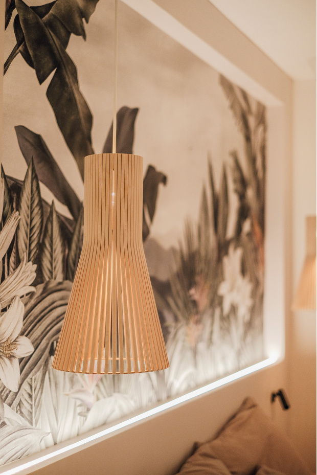Secto Small 4201 Private residence. Lyon, France. Interior design by Stéphanie Rosset / Lydeco and Eve Timsit / Studio Eve Timsit. Photo by Thibaut Rosset / Artly Photo. (@stephanie_rosset_lydeco)