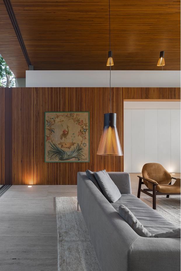Magnum 4202 Tetris House. São Paulo, Brazil. Project by studiomk27. Photo by Fernando Guerra.