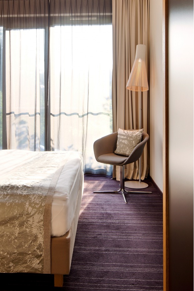 Secto 4210 Fürstenfelder Gastronomie und Hotel GmbH. Fürstenfeldbruck, Germany. Photo by Sascha Kletzsch.
