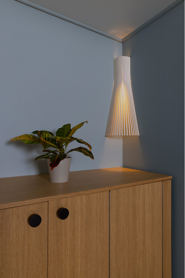 Secto 4236 corner  Secto   Model room