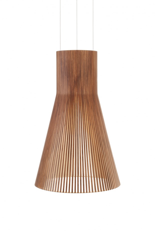 Magnum 4202 walnut